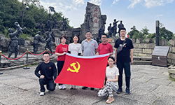 缅怀先烈 砥砺前行——海淀教育基金会开展党建学习活动